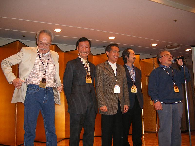 DSCF1464.JPG -  
山内伸弥・小田切順之・篠塚建次郎・竹平素信・綾部美津雄
 
