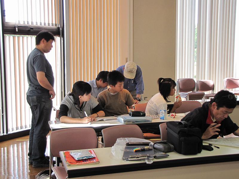 IMG_0679.JPG - 　むー、ここからこう回れば・・いやいや・・